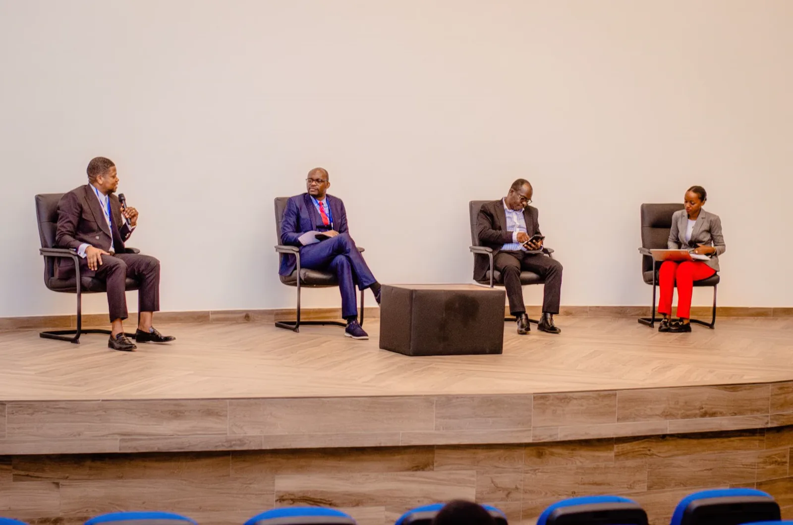 Table ronde pendant IndabaX DRC 2025